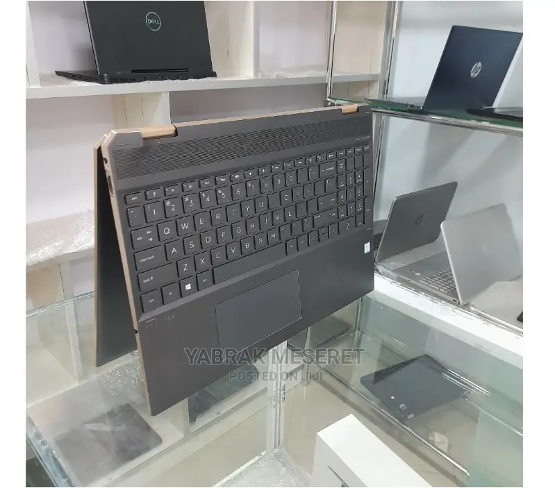 New Laptop HP Spectre X360 8GB Intel Core I7 SSD 512GB