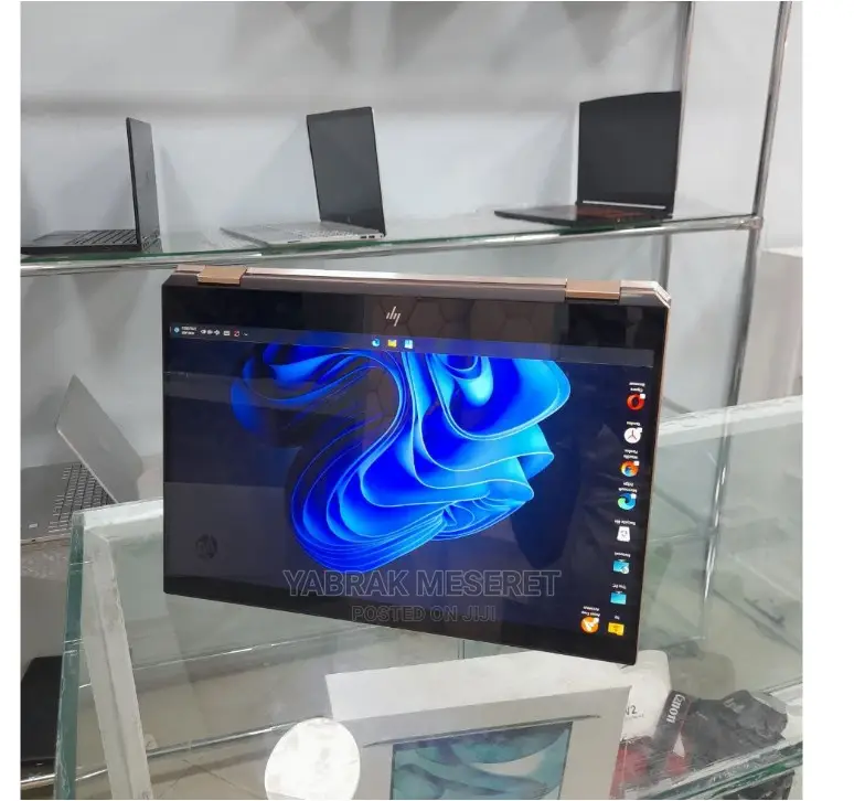 New Laptop HP Spectre X360 8GB Intel Core I7 SSD 512GB