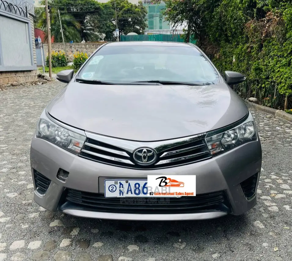 Toyota Corolla 2016 Gold