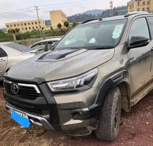 Toyota Hilux 2021 Gray
