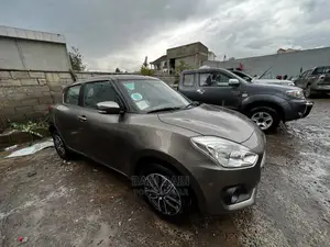 Suzuki Swift 2021 Gray