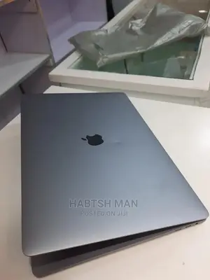 New Laptop Apple MacBook Pro 2019 16GB Intel Core I7 SSD 512GB