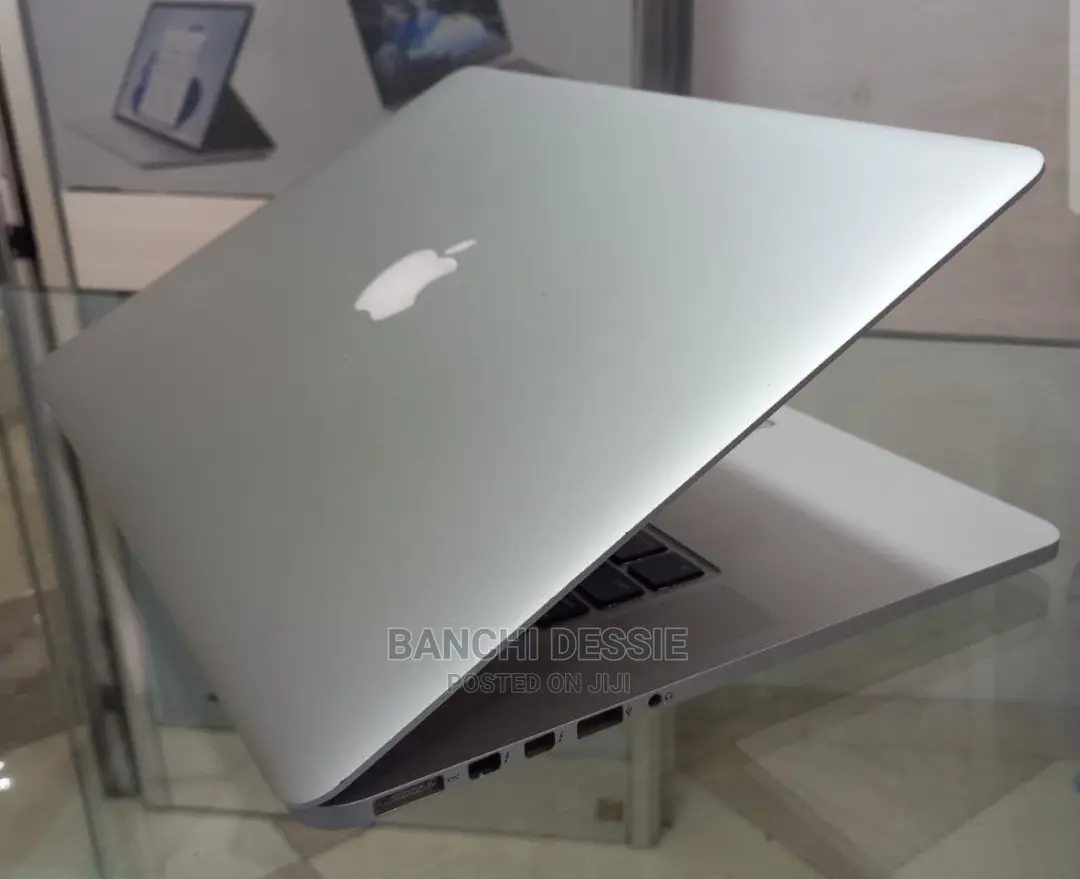New Laptop Apple MacBook 2015 16GB Intel Core I7 SSD 512GB