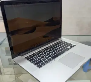 New Laptop Apple MacBook Pro 2015 16GB Intel Core i7 SSD 512GB