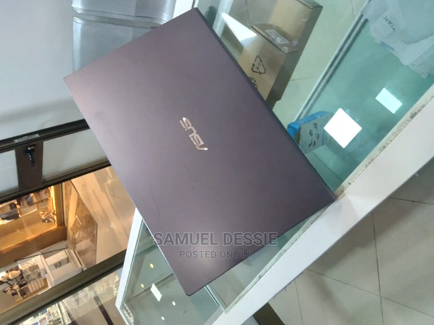 Laptop Asus VivoBook 15 X505BA 8GB Intel SSD 256GB