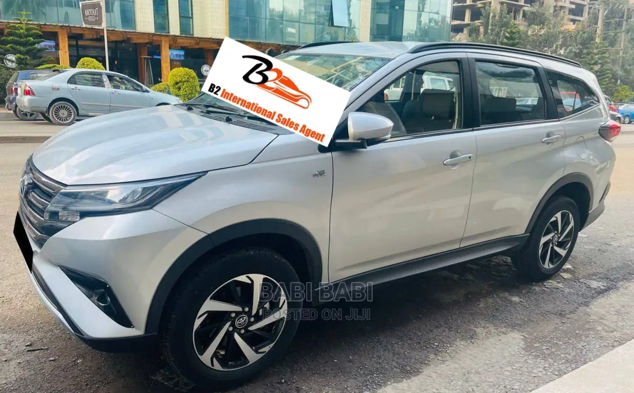 New Toyota Rush 2022 Silver