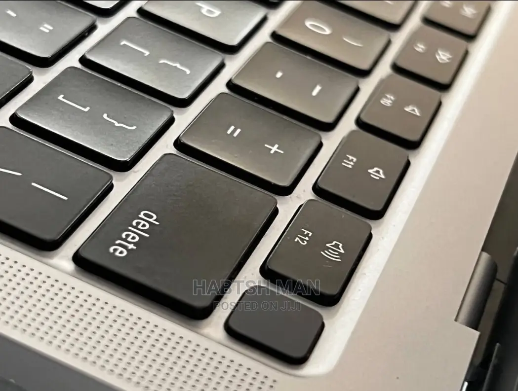 New Laptop Apple MacBook Air 2020 8GB Intel Core I5 SSD 512GB