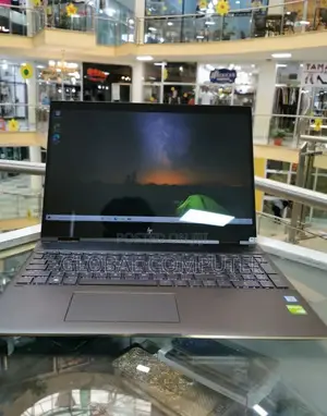 New Laptop HP Spectra 13 16GB Intel Core I7 SSD 512GB