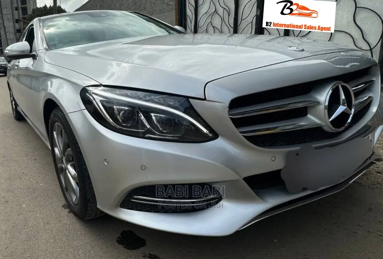Mercedes-Benz C200 2015 Silver