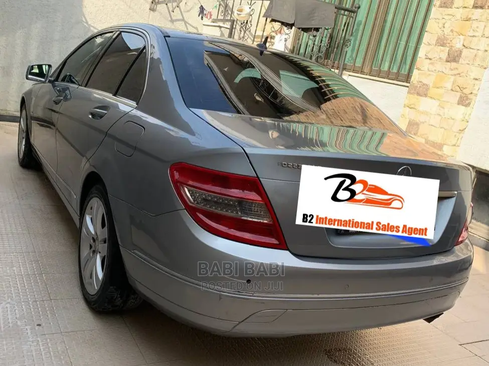 Mercedes-Benz C200 2009 Silver