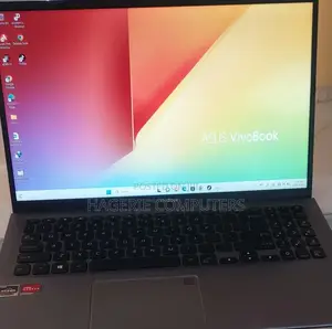 Photo - New Laptop Asus VivoBook W202 8GB AMD Ryzen 3 SSD 128GB