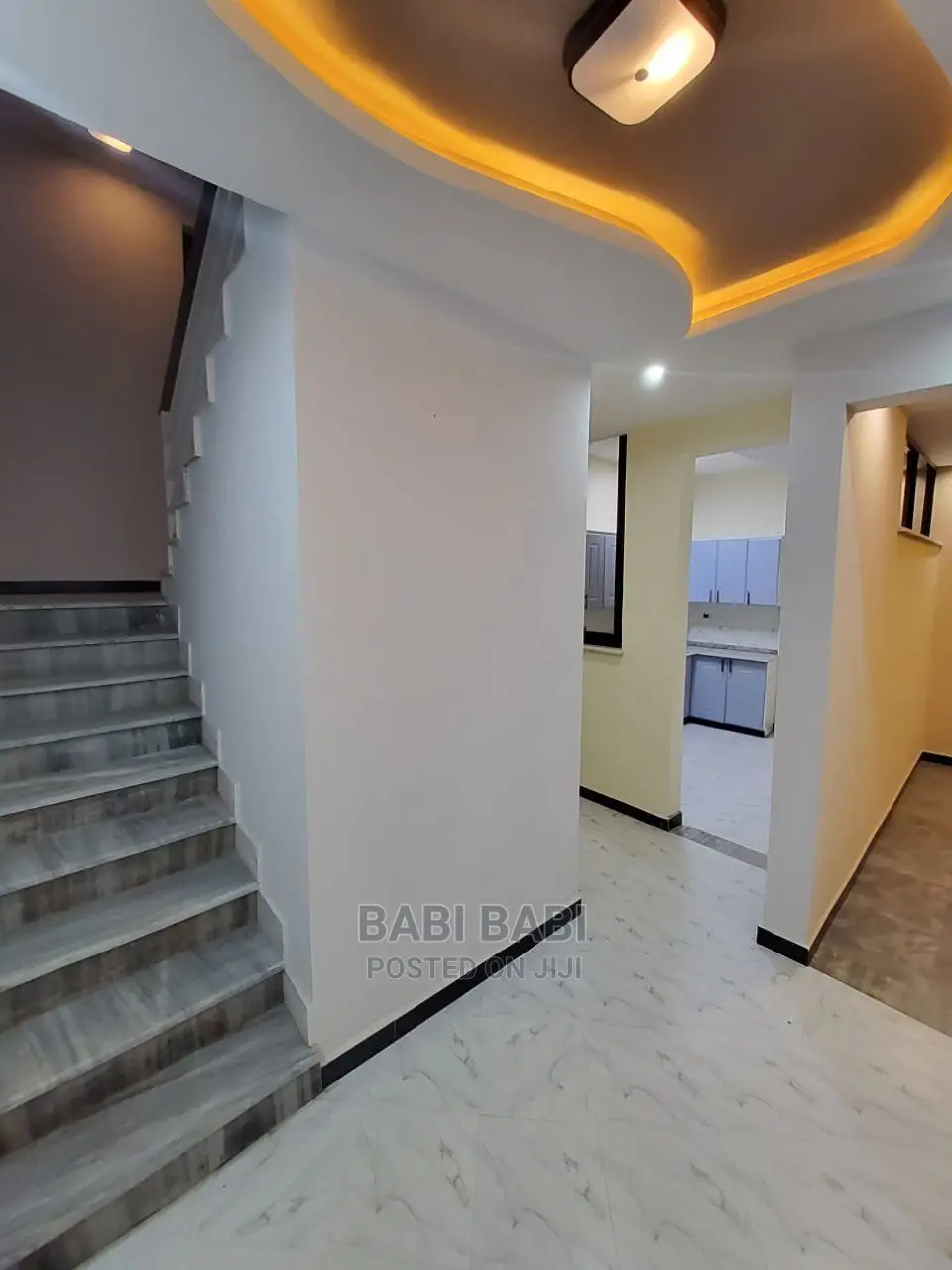 5bdrm House in Semit Area, Bole for sale