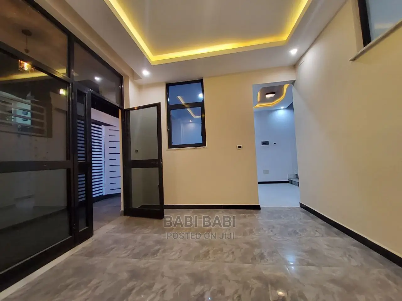 5bdrm House in Semit Area, Bole for sale