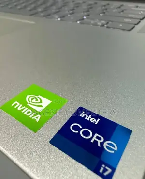 New Laptop Dell Inspiron 5565 16GB Intel Core I7 SSD 512GB