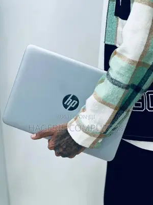 Photo - New Laptop HP EliteBook 820 G3 8GB Intel Core I7 SSD 256GB