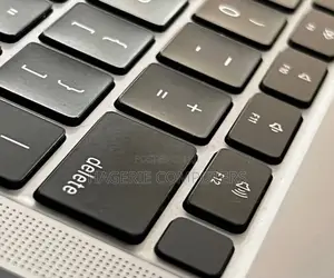 New Laptop Apple MacBook Air 2020 8GB SSD 512GB