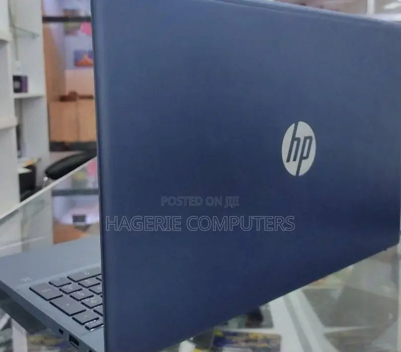 New Laptop HP Pavilion Dv4Z 8GB AMD Ryzen 5 SSD 512GB