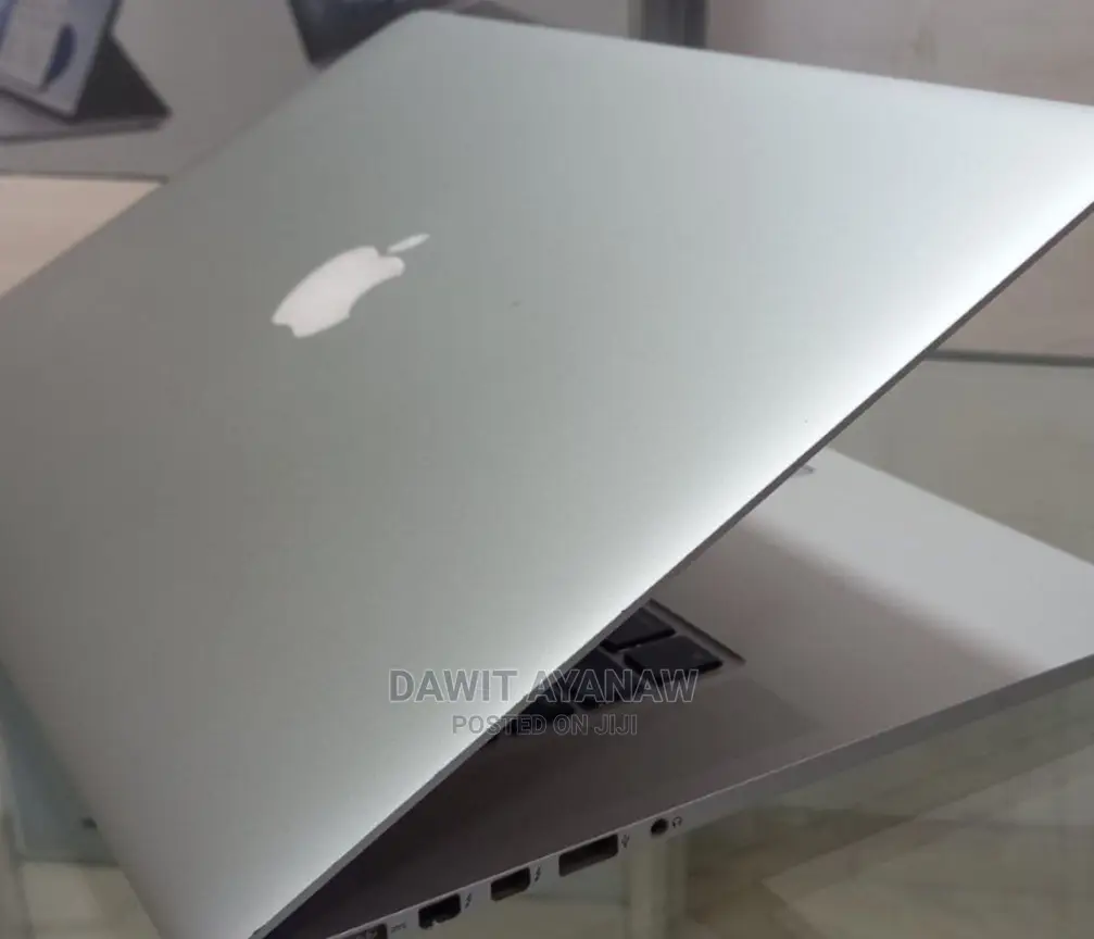 New Laptop Apple MacBook Pro 2015 16GB Intel Core I7 SSD 512GB