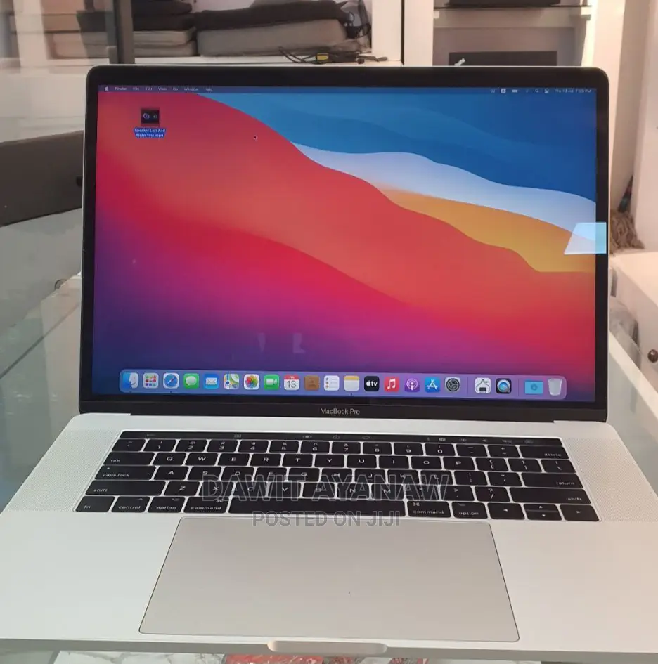 New Laptop Apple MacBook Pro 2017 16GB Intel Core I7 SSD 512GB