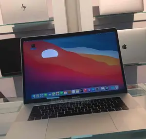 New Laptop Apple MacBook Pro 2017 16GB Intel Core I7 SSD 512GB