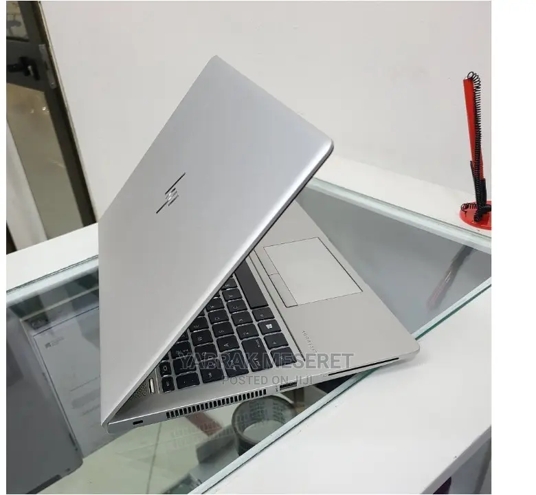 New Laptop HP EliteBook 840 G5 8GB Intel Core I5 SSD 512GB