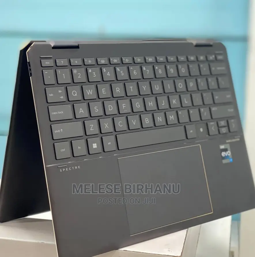 New Laptop HP Spectre 16GB Intel Core I7 SSD 1T