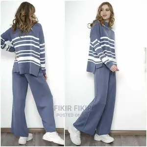 Photo - 2 Pieces Tuta