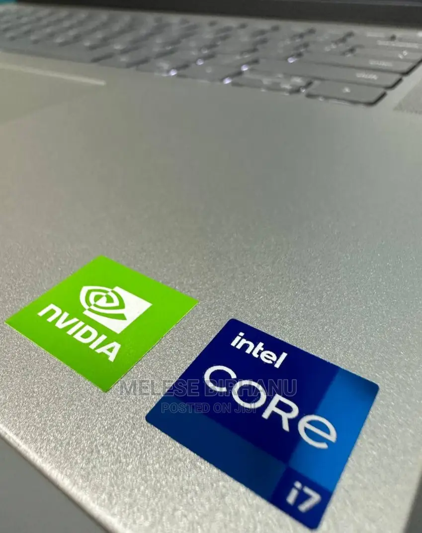 New Laptop Dell 16GB Intel Core I7 SSD 512GB