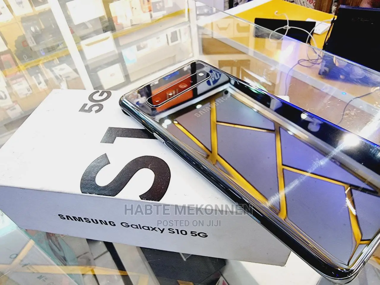 New Samsung Galaxy S10 5G 256 GB Black