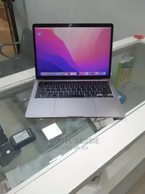 New Laptop Apple MacBook Pro 2019 32GB Intel Core I9 SSD 1T