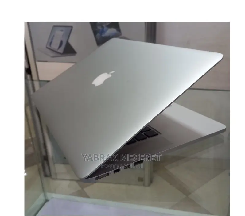 New Laptop Apple MacBook Pro 2015 16GB Intel Core I7 SSD 512GB