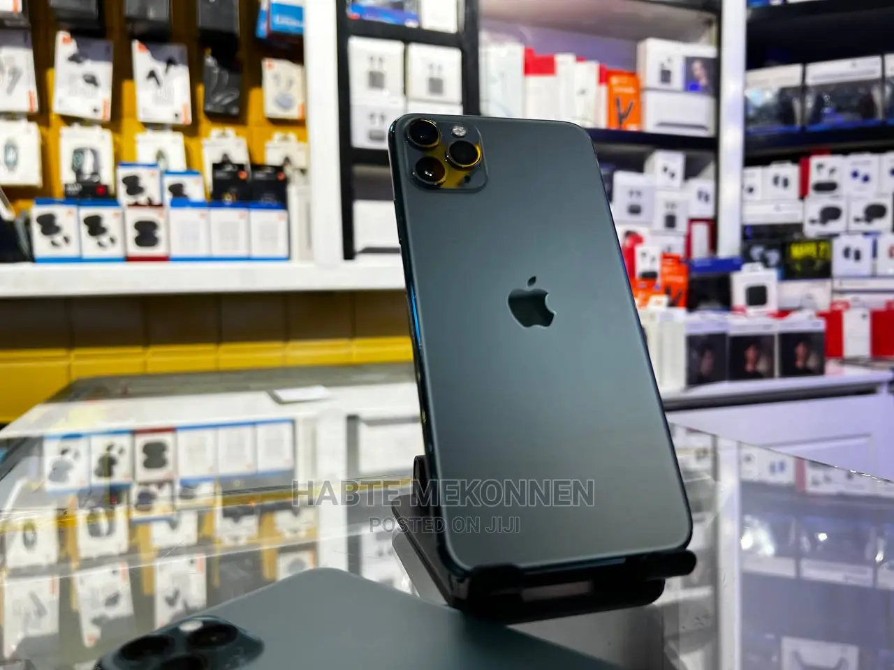 New Apple iPhone 11 Pro Max 256 GB Gray