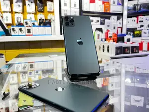 New Apple iPhone 11 Pro Max 256 GB Gray