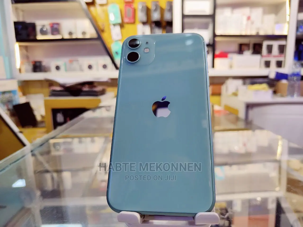 New Apple iPhone 11 128 GB Green