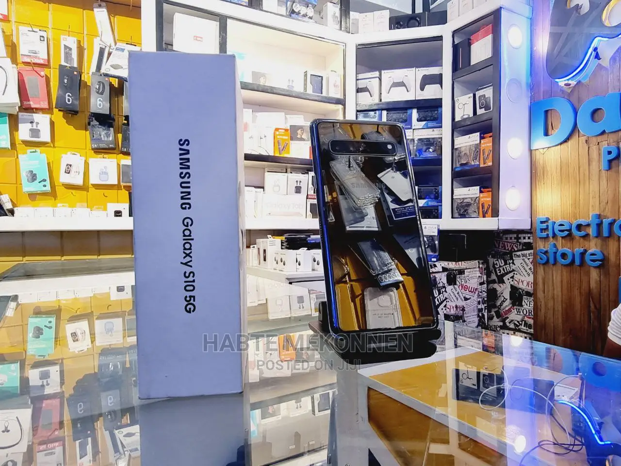 New Samsung Galaxy S10 5G 256 GB Black