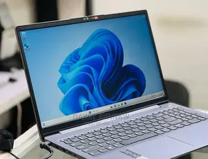 Photo - New Laptop Lenovo ThinkPad Yoga 16GB Intel Core I7 SSD 1T