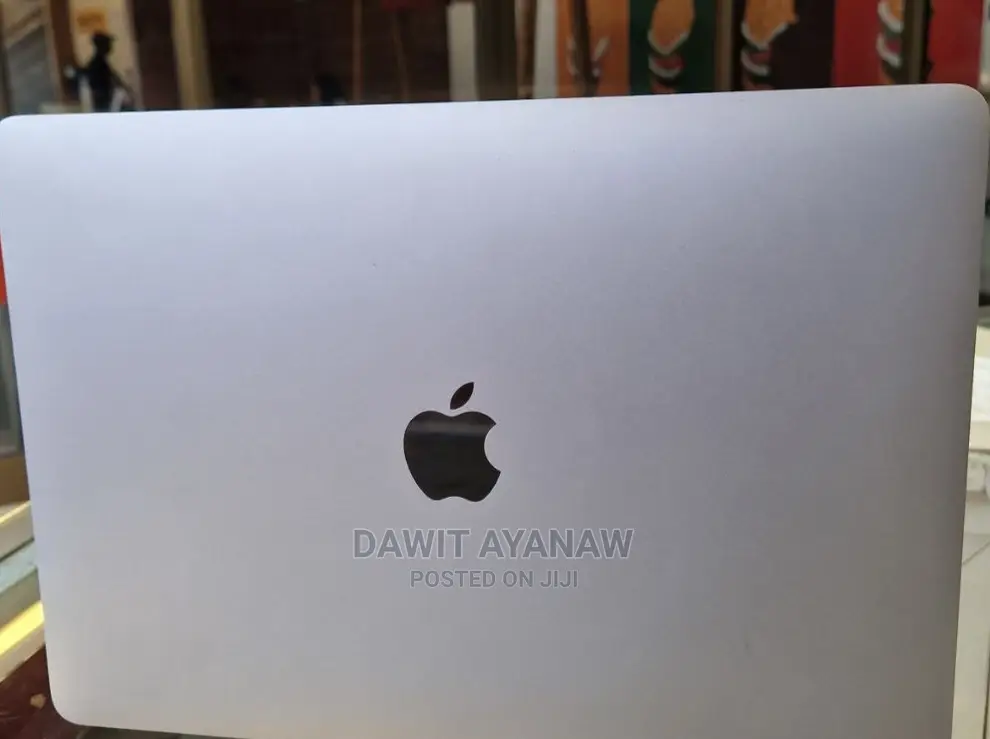 New Laptop 8GB Apple M1 Pro SSD 256GB