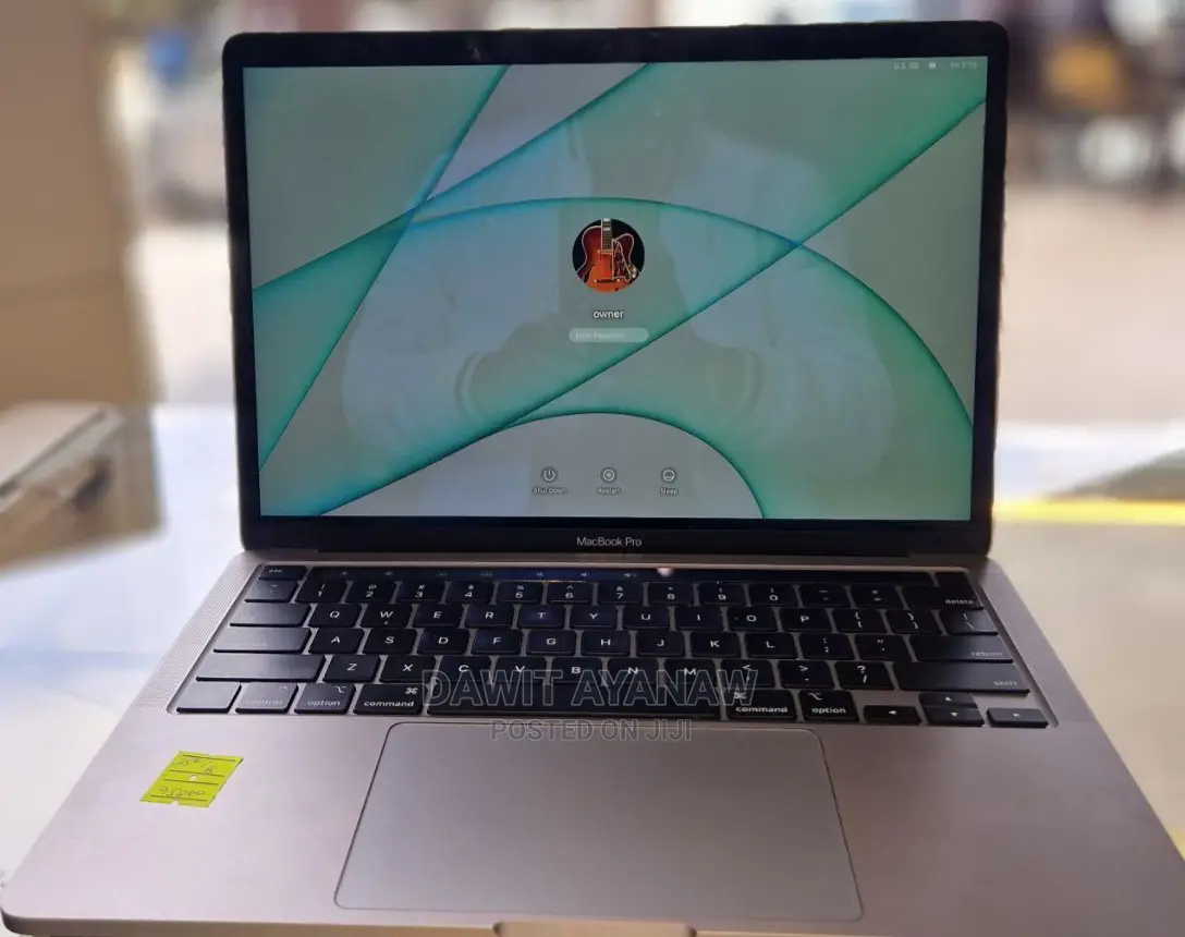 New Laptop 8GB Apple M1 Pro SSD 256GB