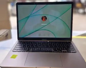 New Laptop 8GB Apple M1 Pro SSD 256GB