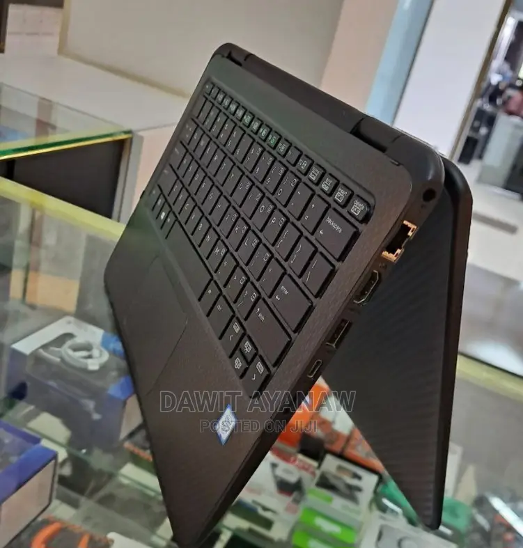 New Laptop HP ProBook 11 X360 8GB Intel Core M SSD 256GB