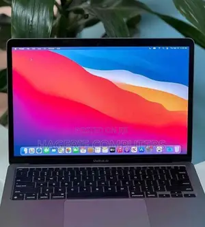 New Laptop Apple MacBook Pro 2020 8GB SSD 256GB