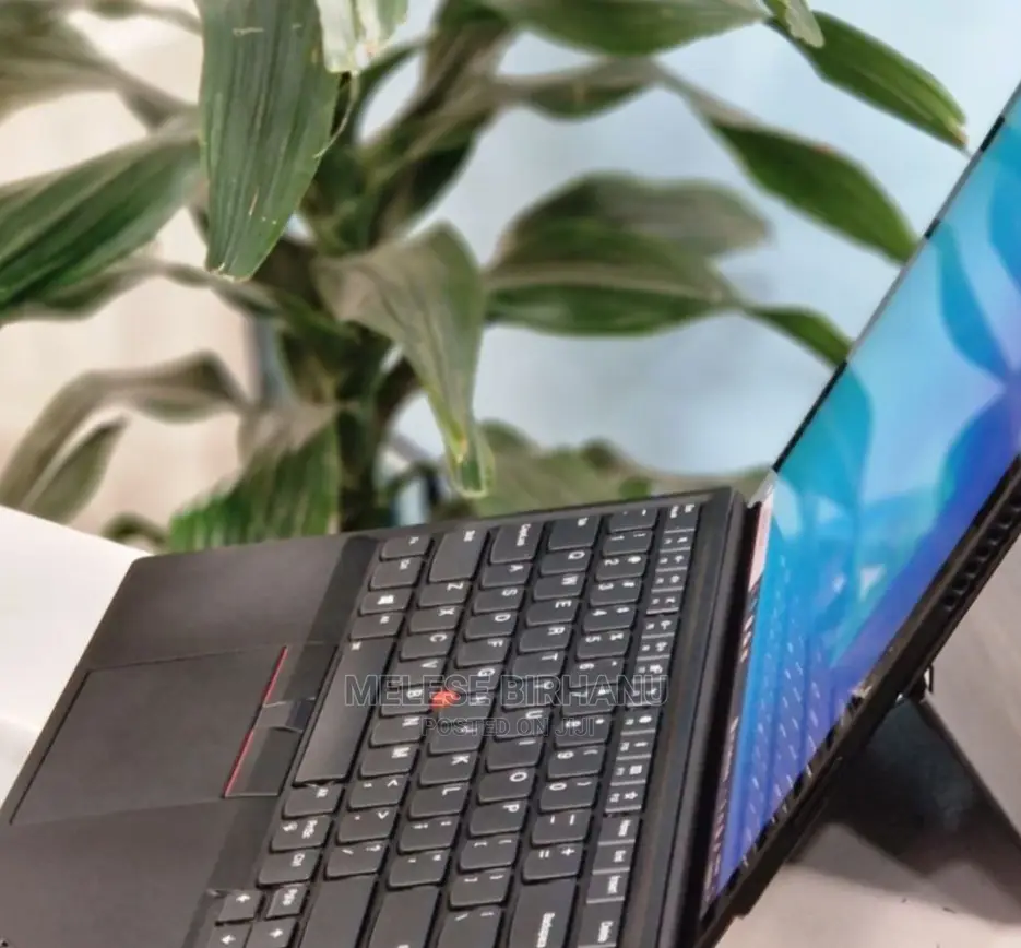 New Laptop Lenovo 8GB Intel Core I5 SSD 256GB