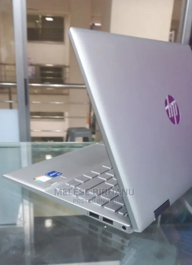 New Laptop HP Pavilion 13 X360 16GB Intel Core i7 SSD 512GB