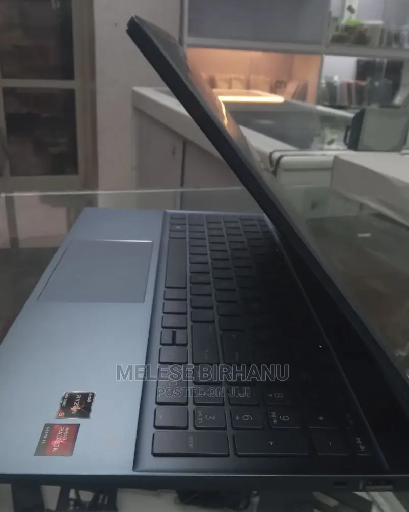 New Laptop HP Pavilion 15 8GB AMD Ryzen 5 SSD 512GB