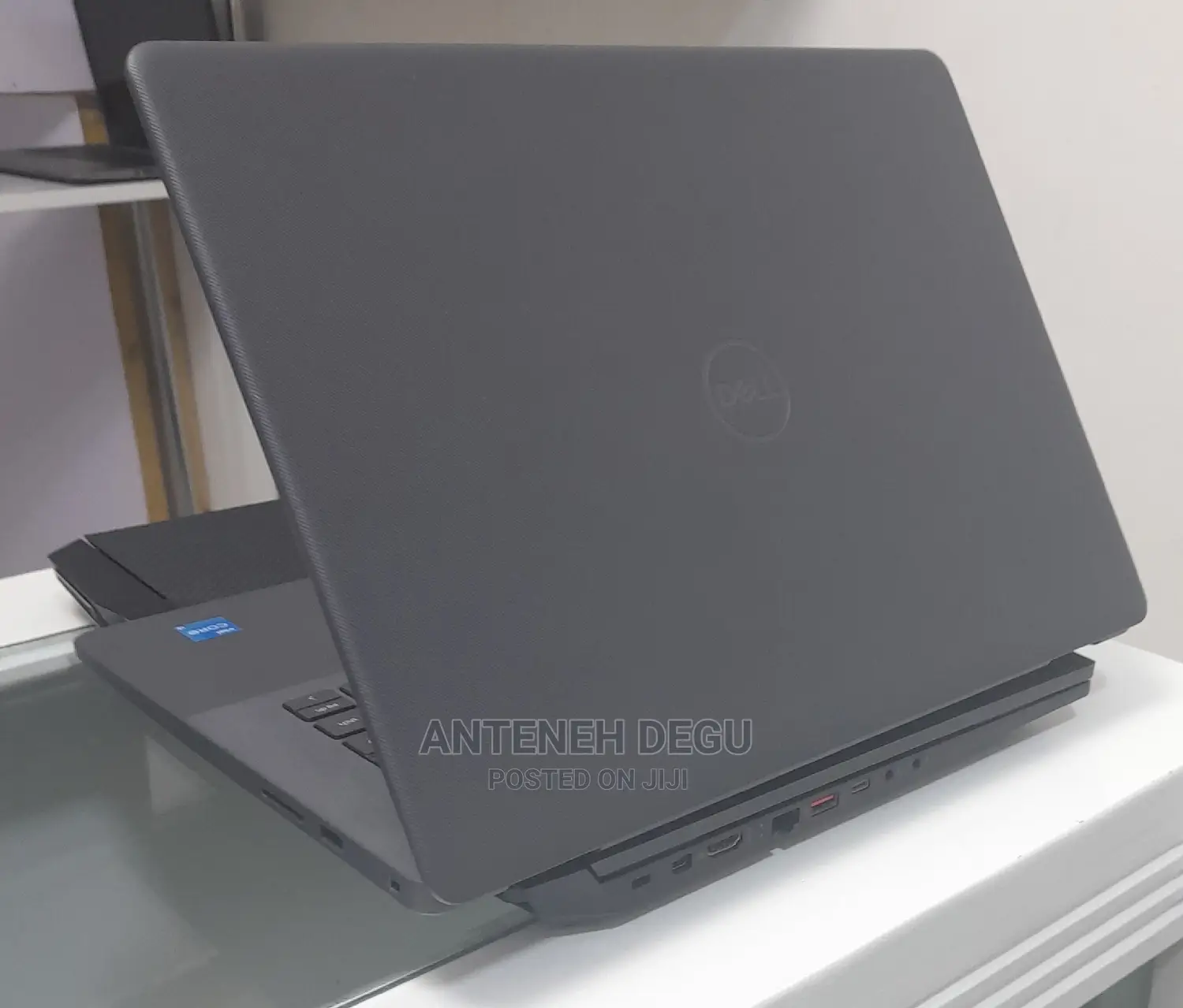 New Laptop Dell Vostro 3400 8GB Intel Core I3 HDD 1T