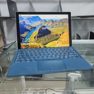 Photo - New Laptop Microsoft Surface Pro 8GB Intel Core I5 SSD 256GB