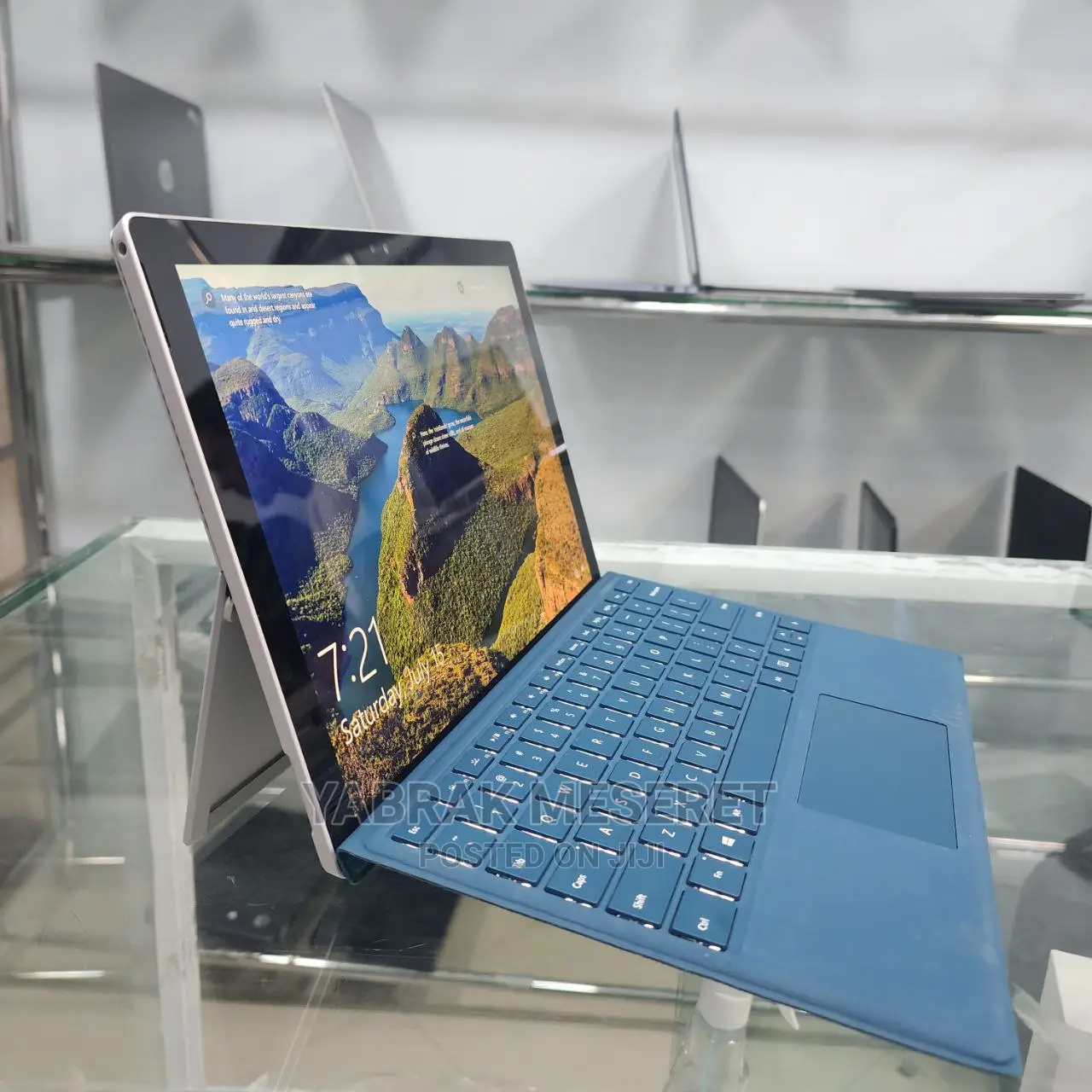 New Laptop Microsoft Surface Pro 8GB Intel Core I5 SSD 256GB