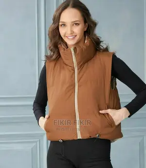 Photo - Croped Puffer Jacket