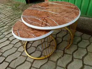 የሶፋ ጠረጴዛዎች