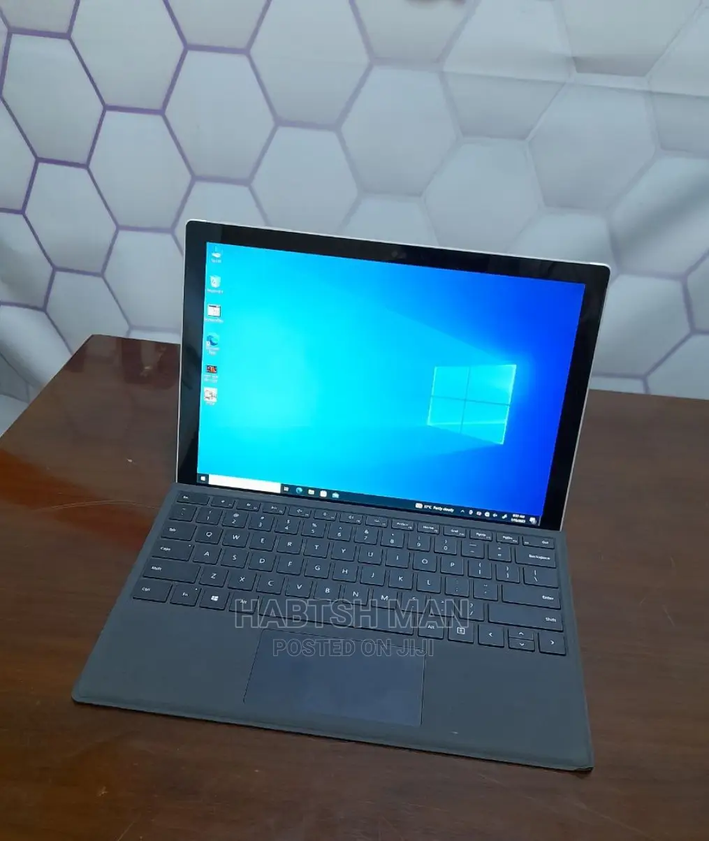 New Laptop Microsoft Surface Pro 8GB Intel Core I5 SSD 256GB